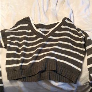 American Eagle cropped sweater
